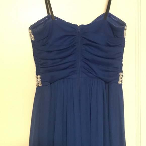 FORMAL DRESS - Picture 5 of 10